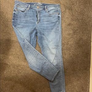 Universal thread blue skinny jeans